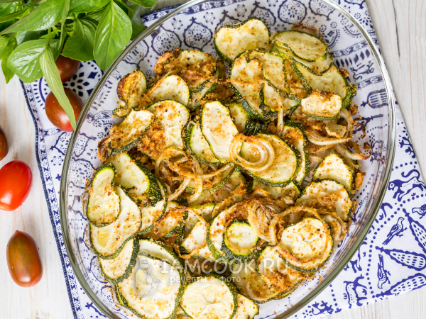 Кабачки с луком в духовке, рецепт с фото