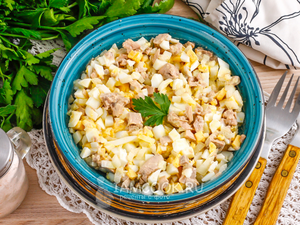 Салат с печенью трески по-мурмански, рецепт с фото