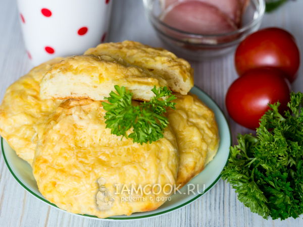 Творожные лепешки с сыром в духовке, рецепт с фото