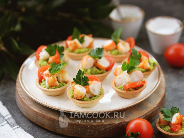 Тарталетки с авокадо и креветками, рецепт с фото