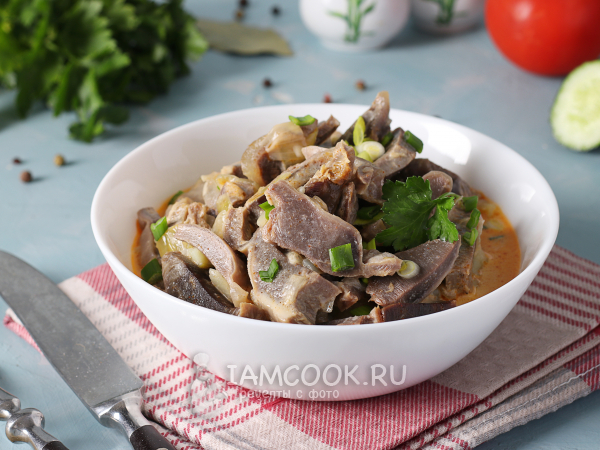 Желудки индейки со сметаной, рецепт с фото