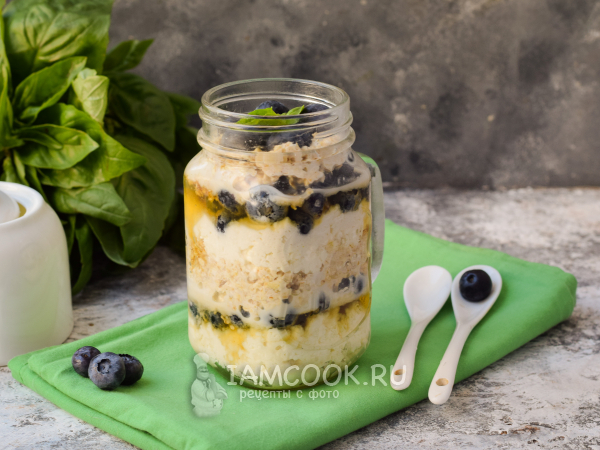 Ленивая овсянка с творогом в банке, рецепт с фото