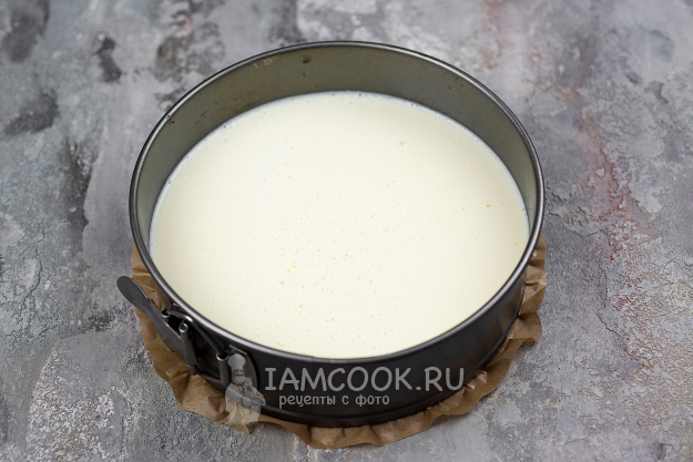 Запекаем запеканку из творога и сгущенки в духовке