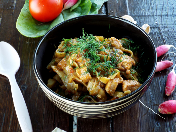 Лагман из свинины в казане на костре, рецепт с фото