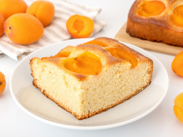 Пирог с абрикосами в духовке (простой рецепт), рецепт с фото