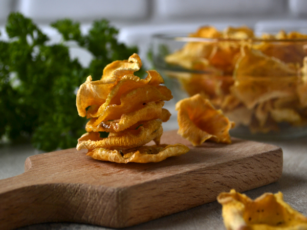 Чипсы из репы, рецепт с фото