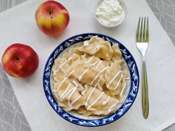 Вареники с яблоками, рецепт с фото