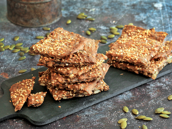 Хрустящие ржаные хлебцы (без дрожжей и солода), рецепт с фото