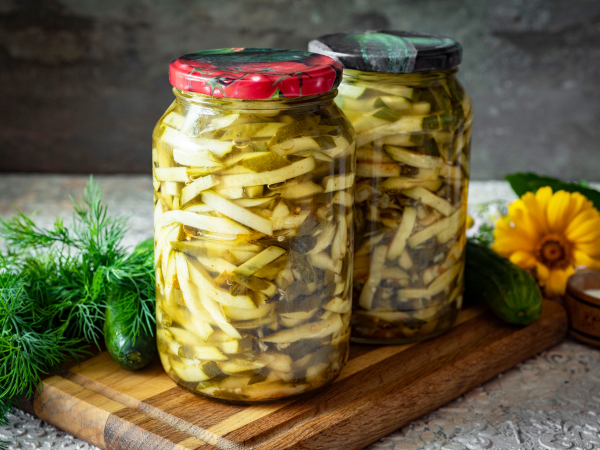 Салат из огурцов по-корейски на зиму, рецепт с фото