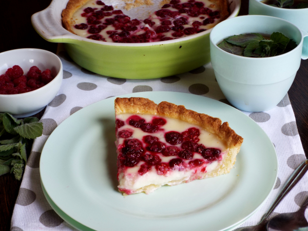 Сметанник с малиной, рецепт с фото