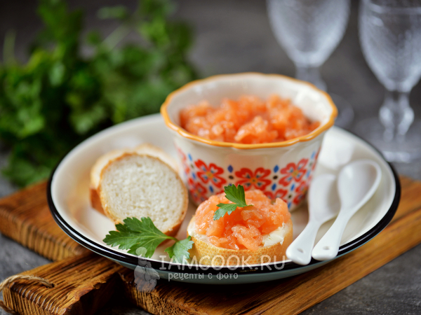 Засолка хребтов лосося, рецепт с фото