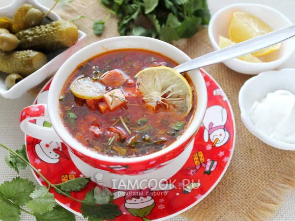 Солянка сборная мясная с копченостями (классический рецепт), рецепт с фото