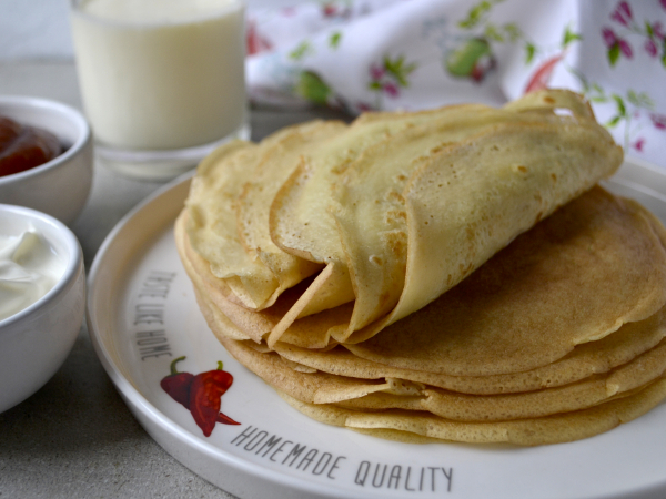 Блины на сметане и кипятке, рецепт с фото