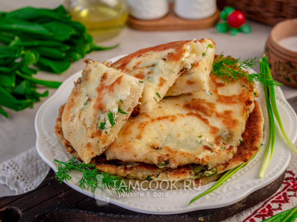 Лепёшки с творогом и черемшой, рецепт с фото