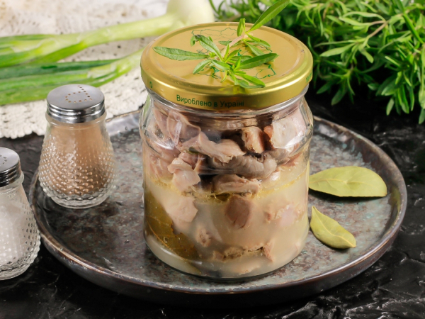 Тушенка из куриных желудков, рецепт с фото