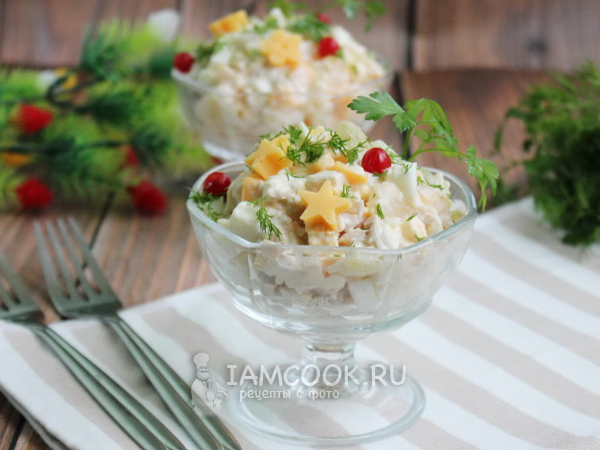 Салат «Венеция» с ананасом и курицей, рецепт с фото