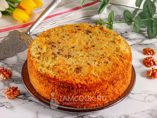 Морковный бисквит с грецкими орехами, рецепт с фото