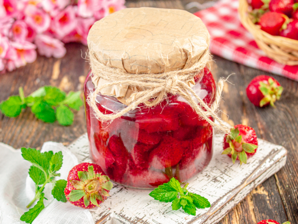 Клубничное варенье с сахарозаменителем (эритритол или стевия), рецепт с фото