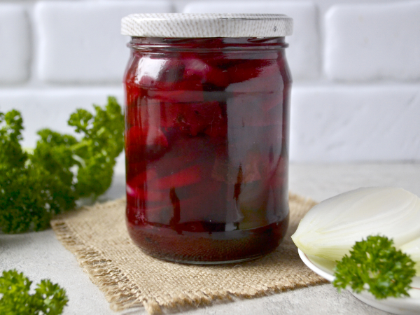 Маринованная свекла с луком на зиму, рецепт с фото