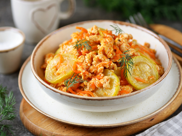 Тушеные кабачки с фаршем в духовке, рецепт с фото