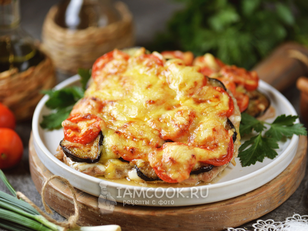 Мясо по-французски с баклажанами в духовке, рецепт с фото