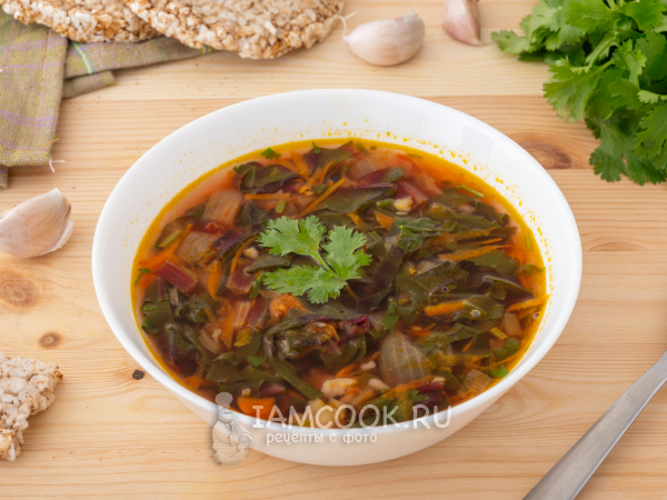 Борщ со свекольной ботвой (постный), рецепт с фото