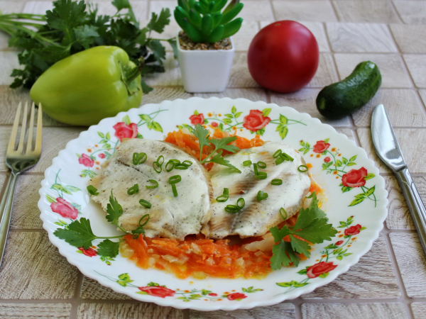 Тилапия в сметане в духовке, рецепт с фото