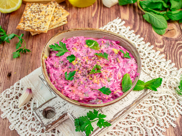 Соус Цацики со свеклой, рецепт с фото