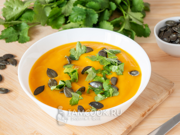 Диетический суп-пюре из тыквы, рецепт с фото