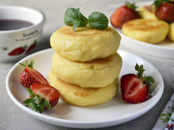 Манные биточки с киселем, рецепт с фото