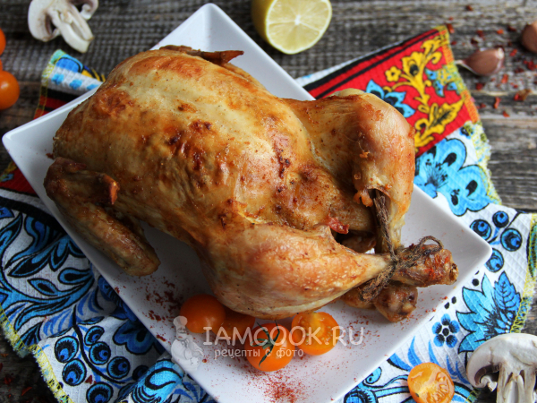 Сочная курица, запеченная в духовке целиком, рецепт с фото