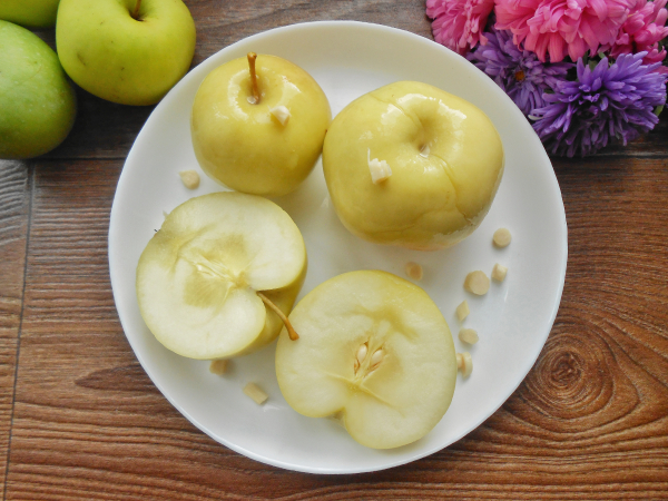 Моченые яблоки с хреном, рецепт с фото