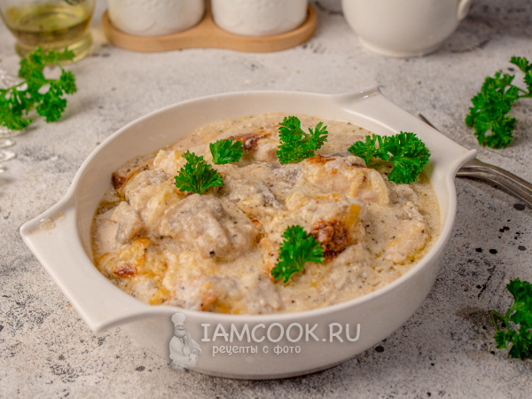 Курица в соусе бешамель с грибами, рецепт с фото
