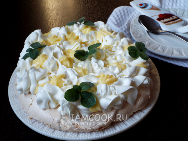 Торт «Павлова» с лимонным курдом, рецепт с фото