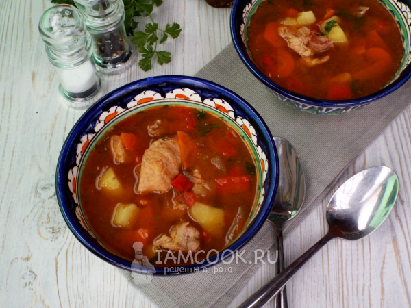 Шурпа из свинины на костре в казане, рецепт с фото