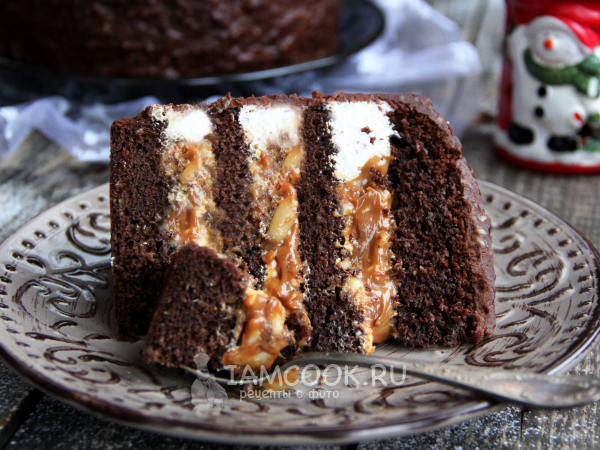 Торт «Сникерс» с арахисом и сгущенкой, рецепт с фото