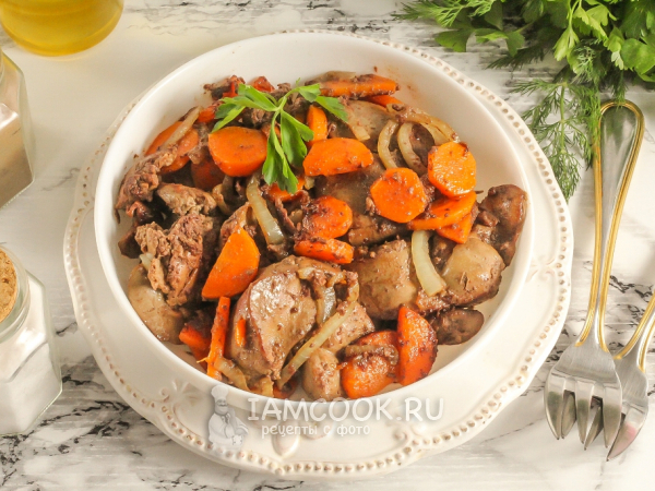 Жареная куриная печень с луком и морковью, рецепт с фото