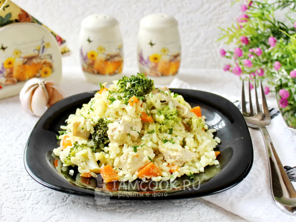 Рис с брокколи и курицей, рецепт с фото