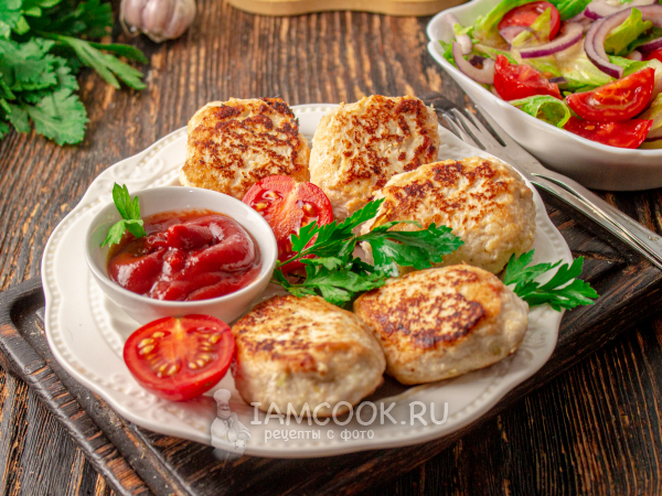 Котлеты из куриного фарша в мультиварке, рецепт с фото