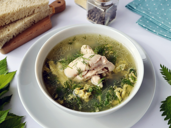 Суп из сныти и крапивы, рецепт с фото