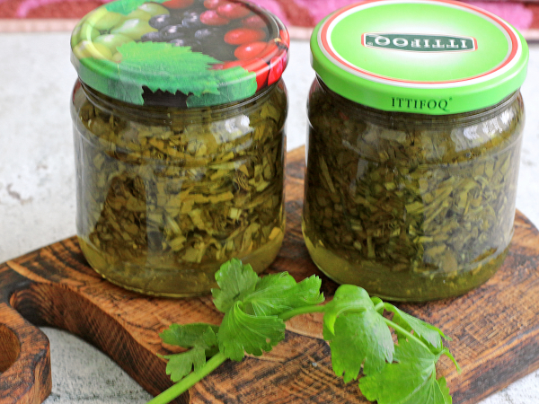 Щавель на зиму в банках без стерилизации (без соли и уксуса), рецепт с фото