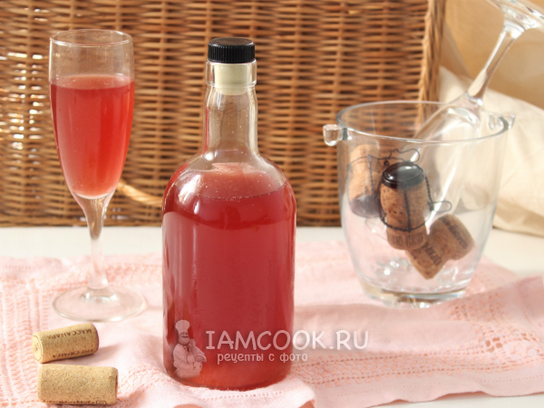 Вино из вишневого варенья, рецепт с фото