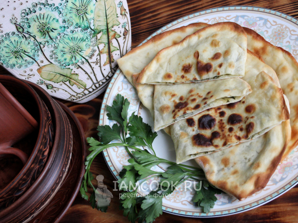 Чуду с творогом, сыром и зеленью в духовке, рецепт с фото