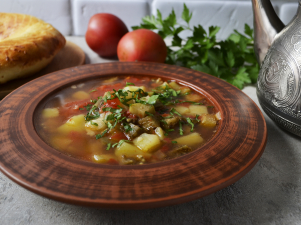 Армянский суп из баклажанов с помидорами, рецепт с фото