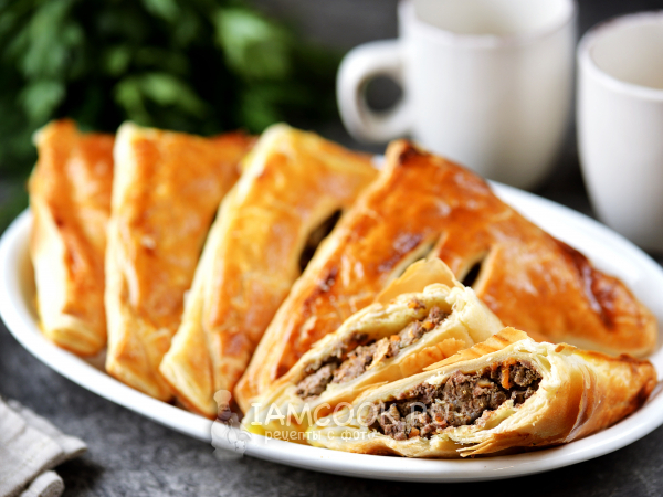 Слойки с печенью, рецепт с фото