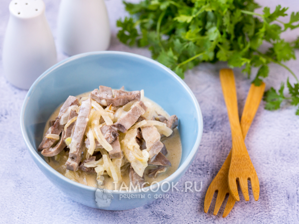 Свиное сердце в сметане с луком, рецепт с фото