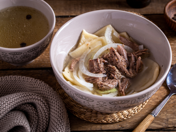 Мясо по-казахски с бульоном, рецепт с фото