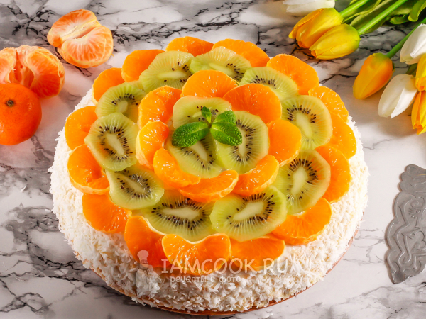 Блинный торт с кремом (из блинов на кефире), рецепт с фото