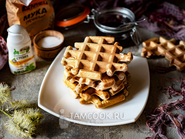 Вафли из гречневой муки в вафельнице, рецепт с фото