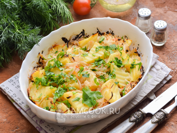 Картошка с квашеной капустой в духовке, рецепт с фото